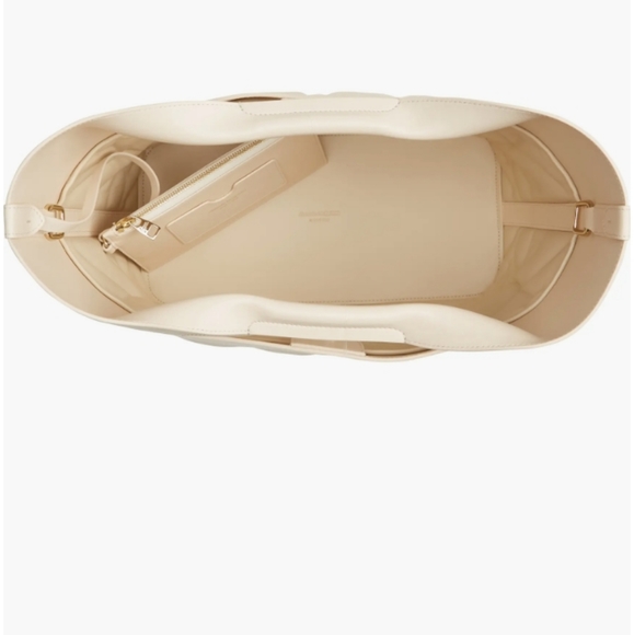 Alexander McQueen Handbag - Picture 2 of 7